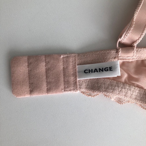 Two 36DDD (36F) CHANGE Bras - Picture 6 of 14